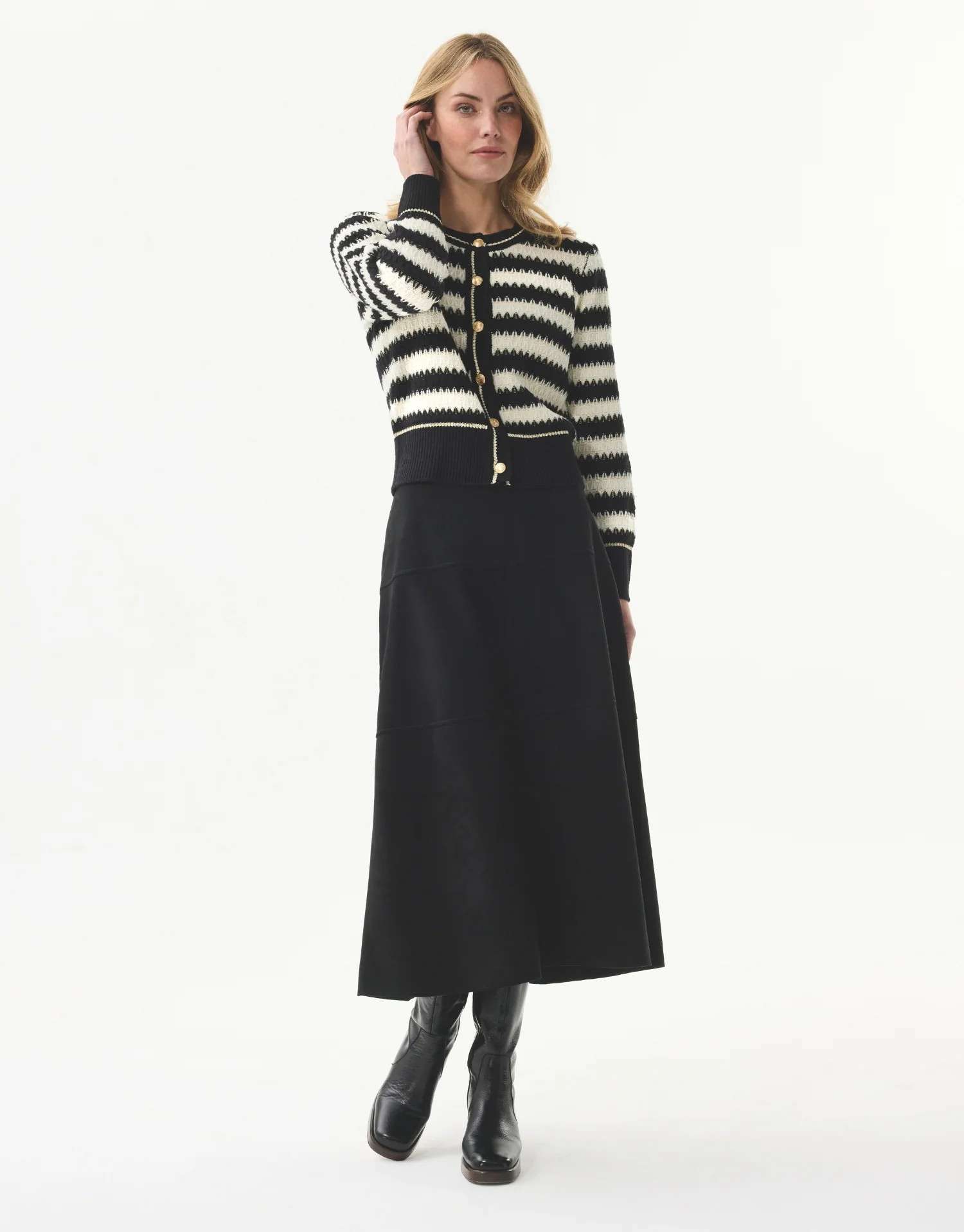 Cardigan rayé noir et écru en laine - Image 2