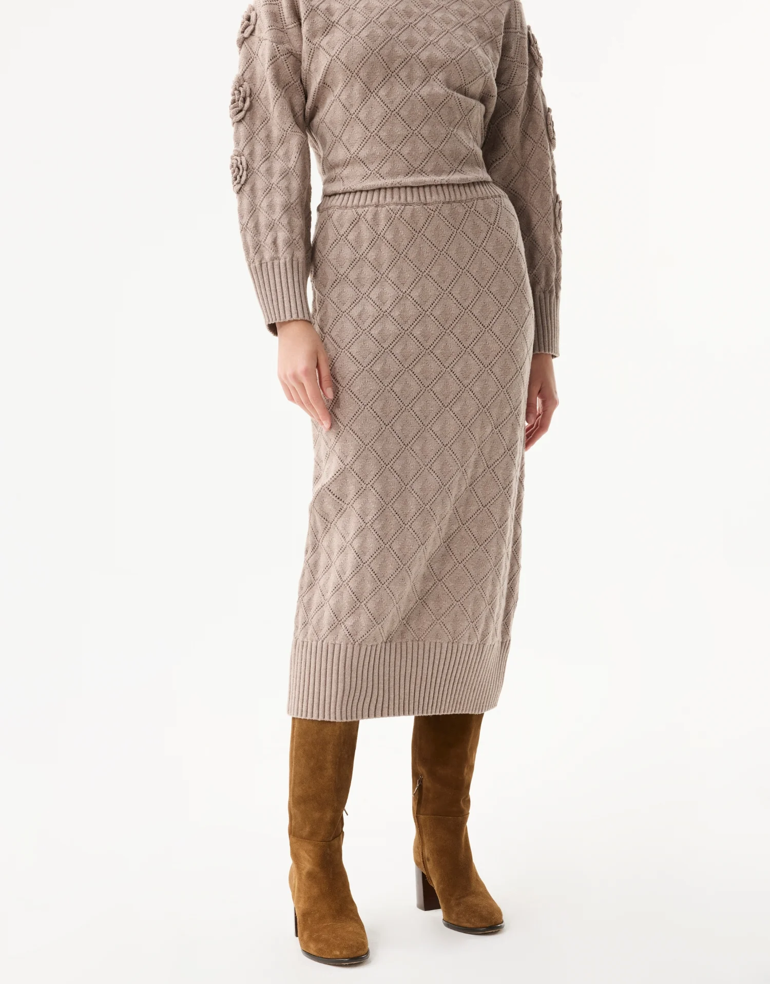Jupe en maille relief assortie - Image 6