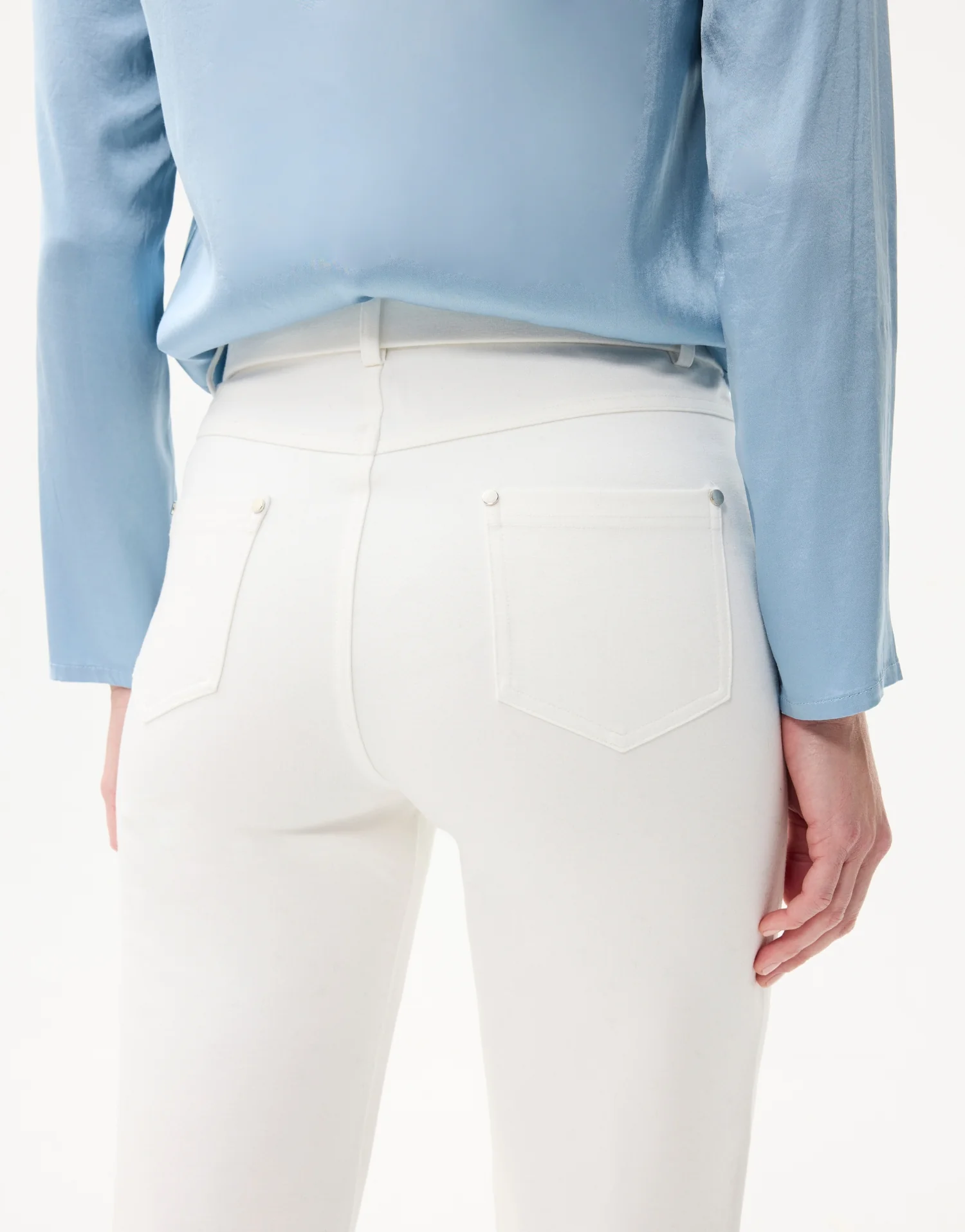 Pantalon droit extensible à taille mi-haute - Image 24