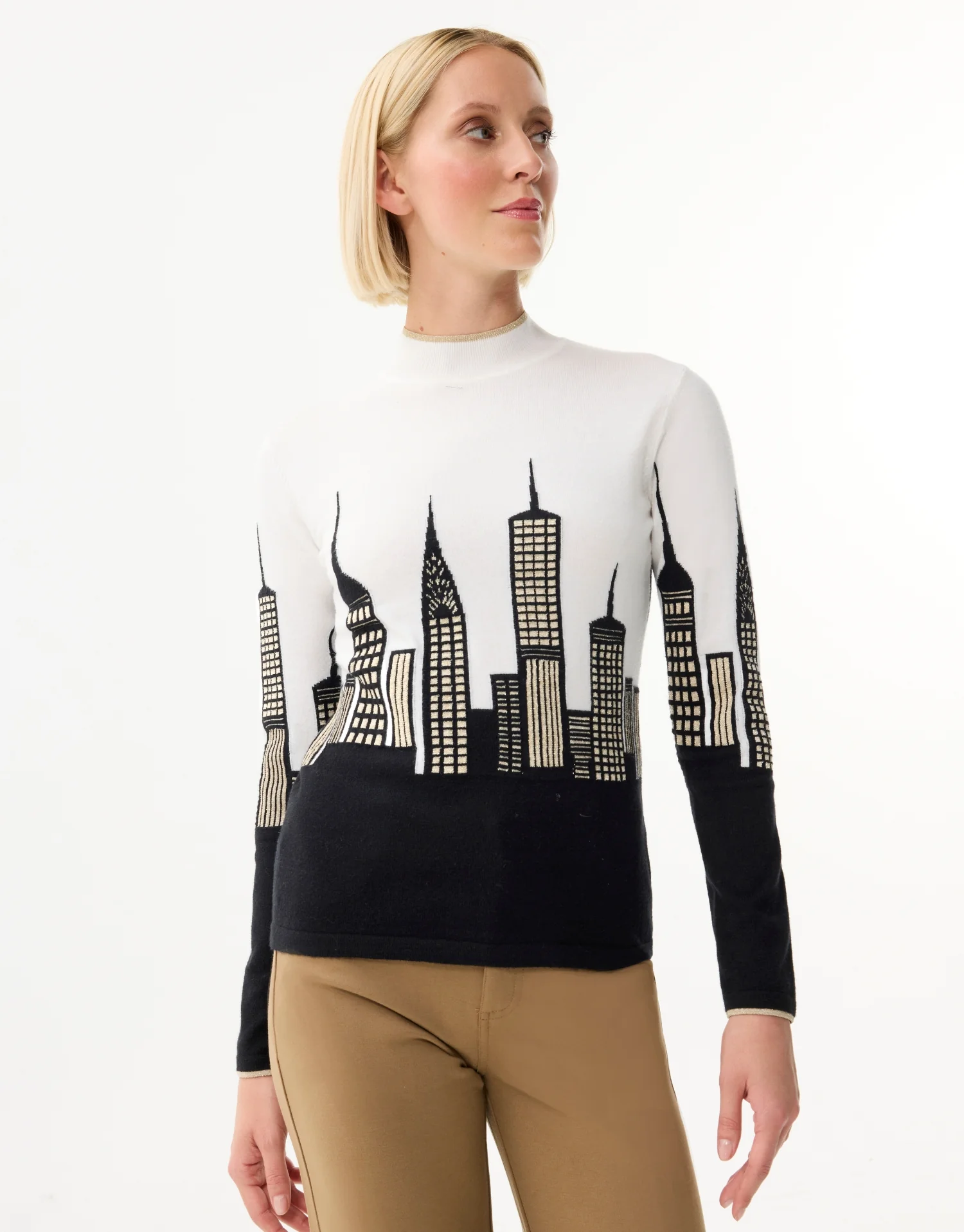 Pull à col montant motif skyline