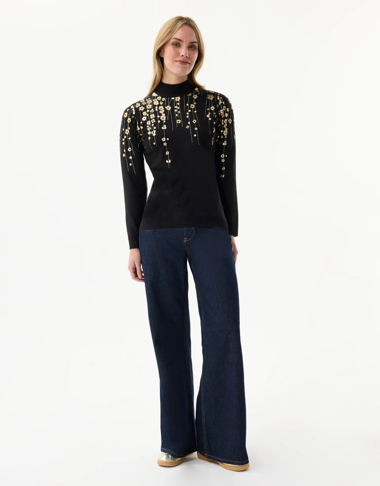 Pull à col montant motifs floraux dorés