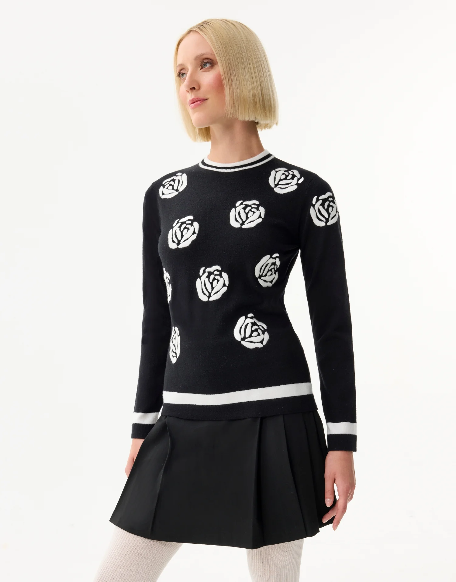 Pull à motif roses contrastées - Image 3