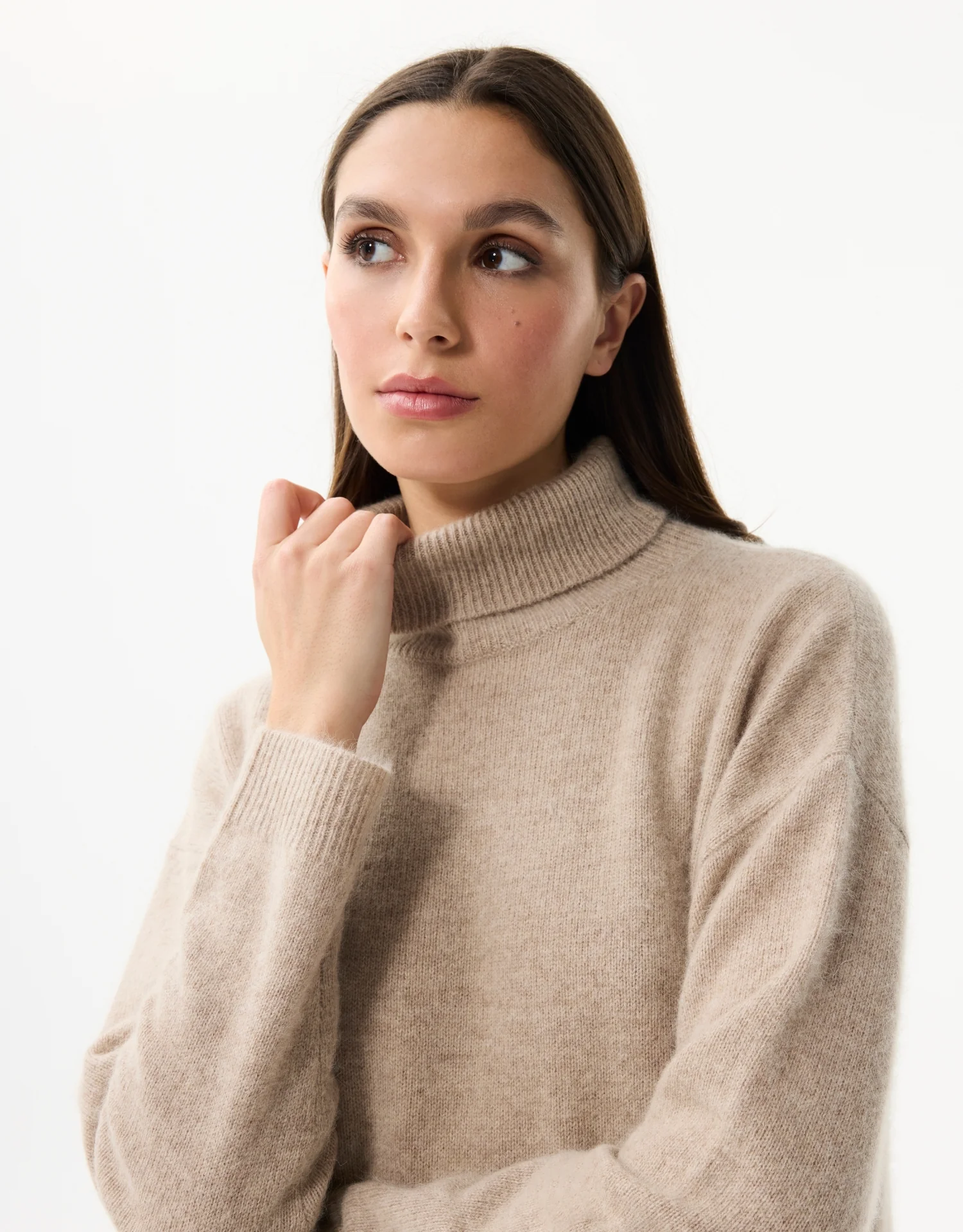 Pull col roulé en laine et raton laveur - Image 3