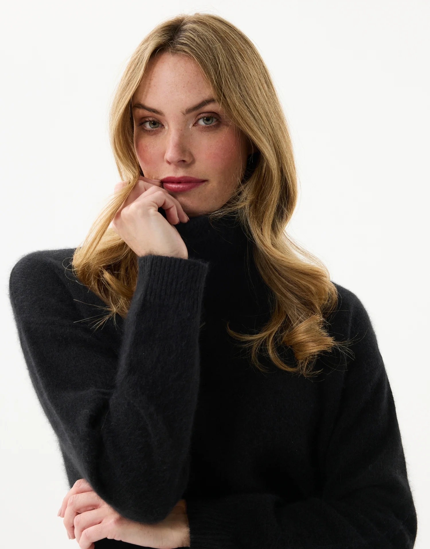 Pull col roulé en laine et raton laveur - Image 4