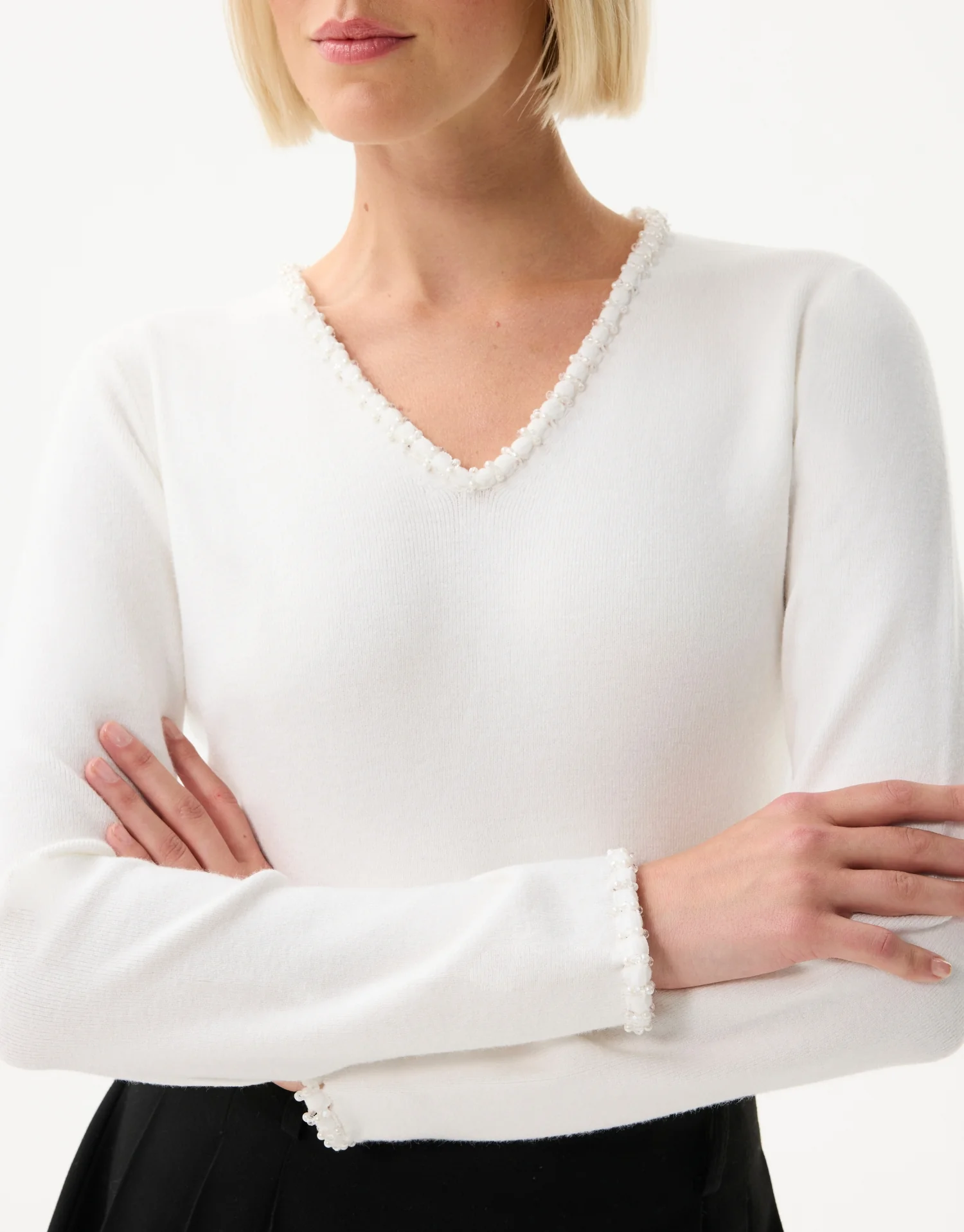 Pull col V avec perles - Image 6