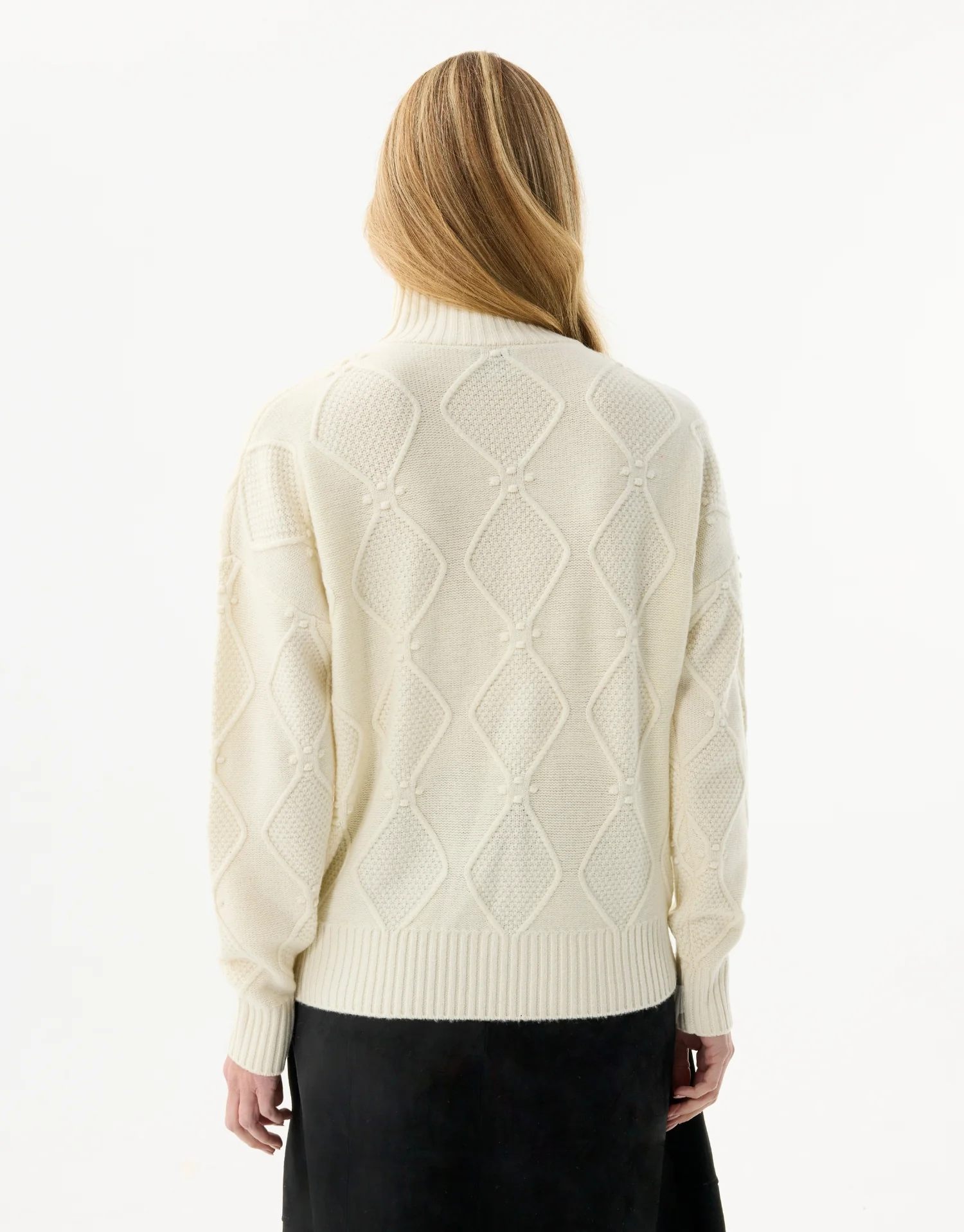 Pull écru à col montant et maille texturée - Image 2