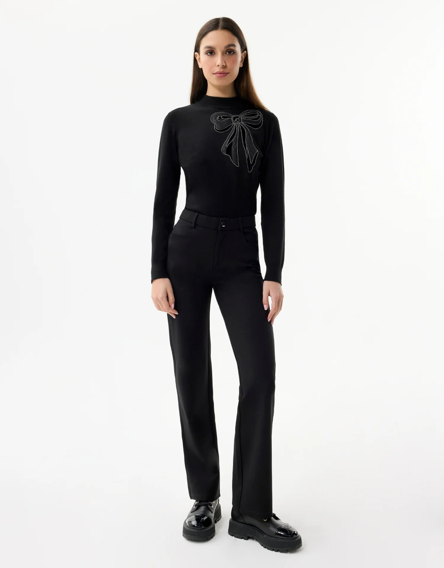 Pull en maille avec broderie nœud - Image 12