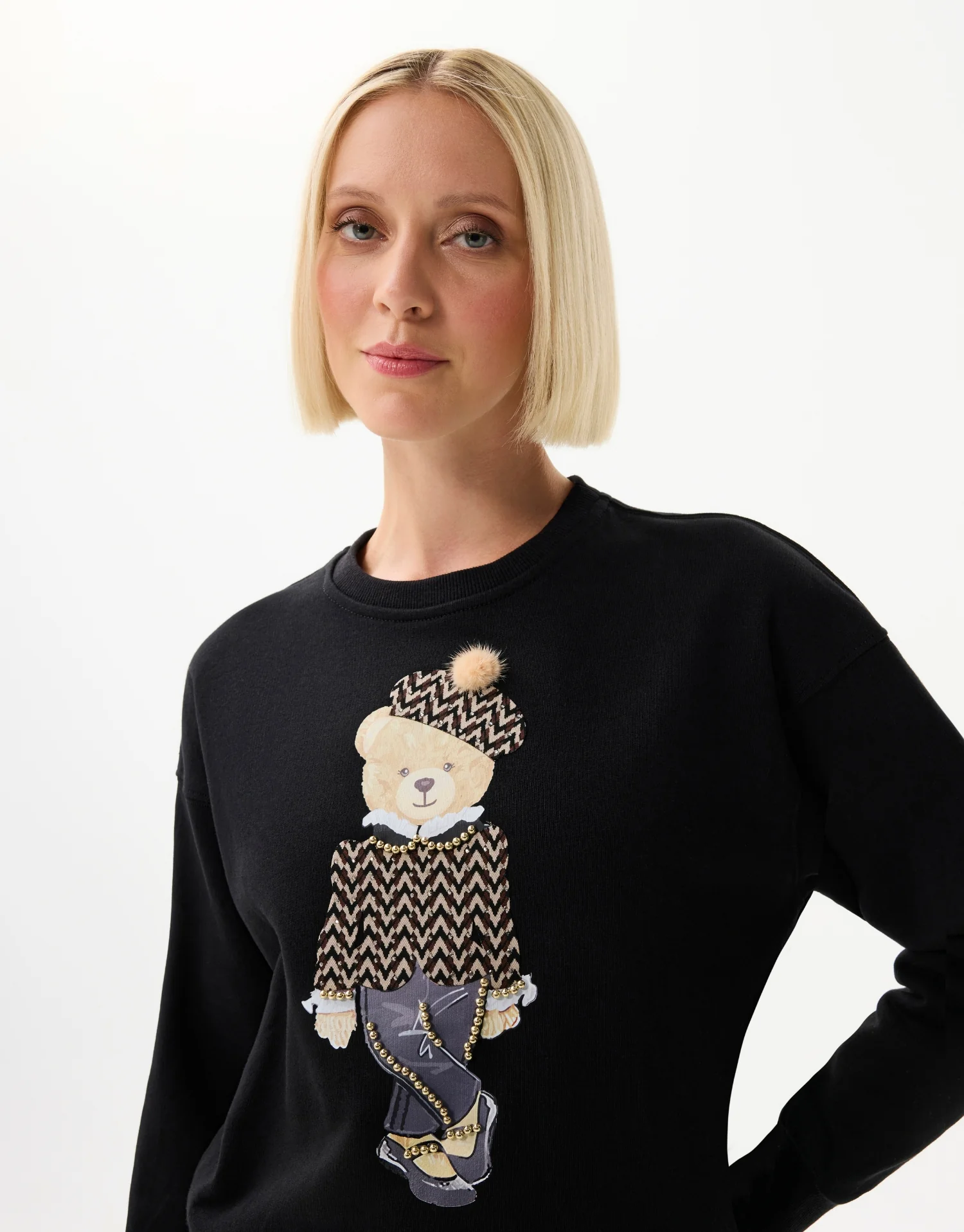 Pull motif ours brodé fantaisie
