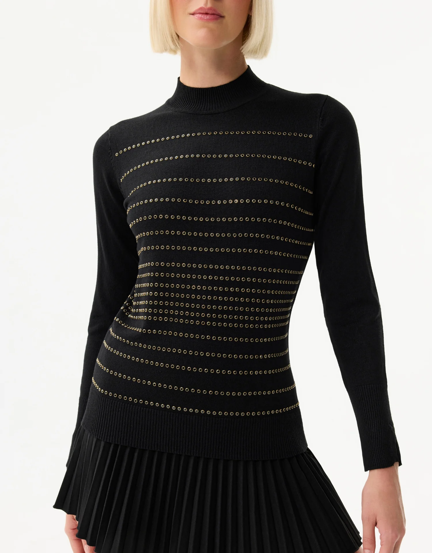 Pull noir à œillets - Image 2