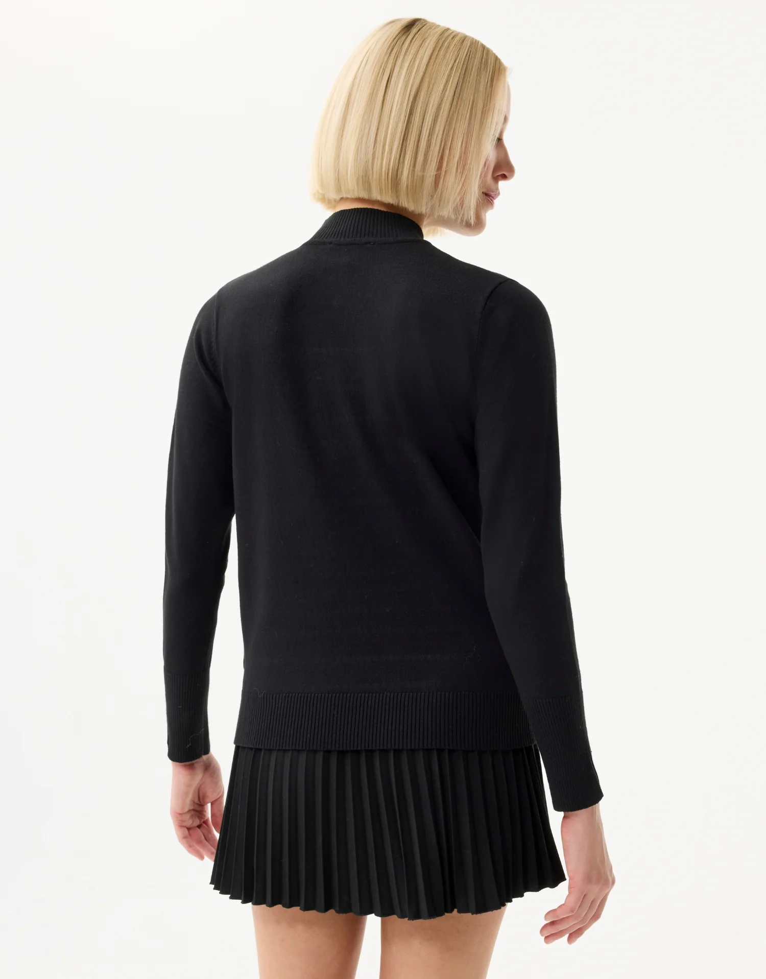 Pull noir à œillets - Image 4