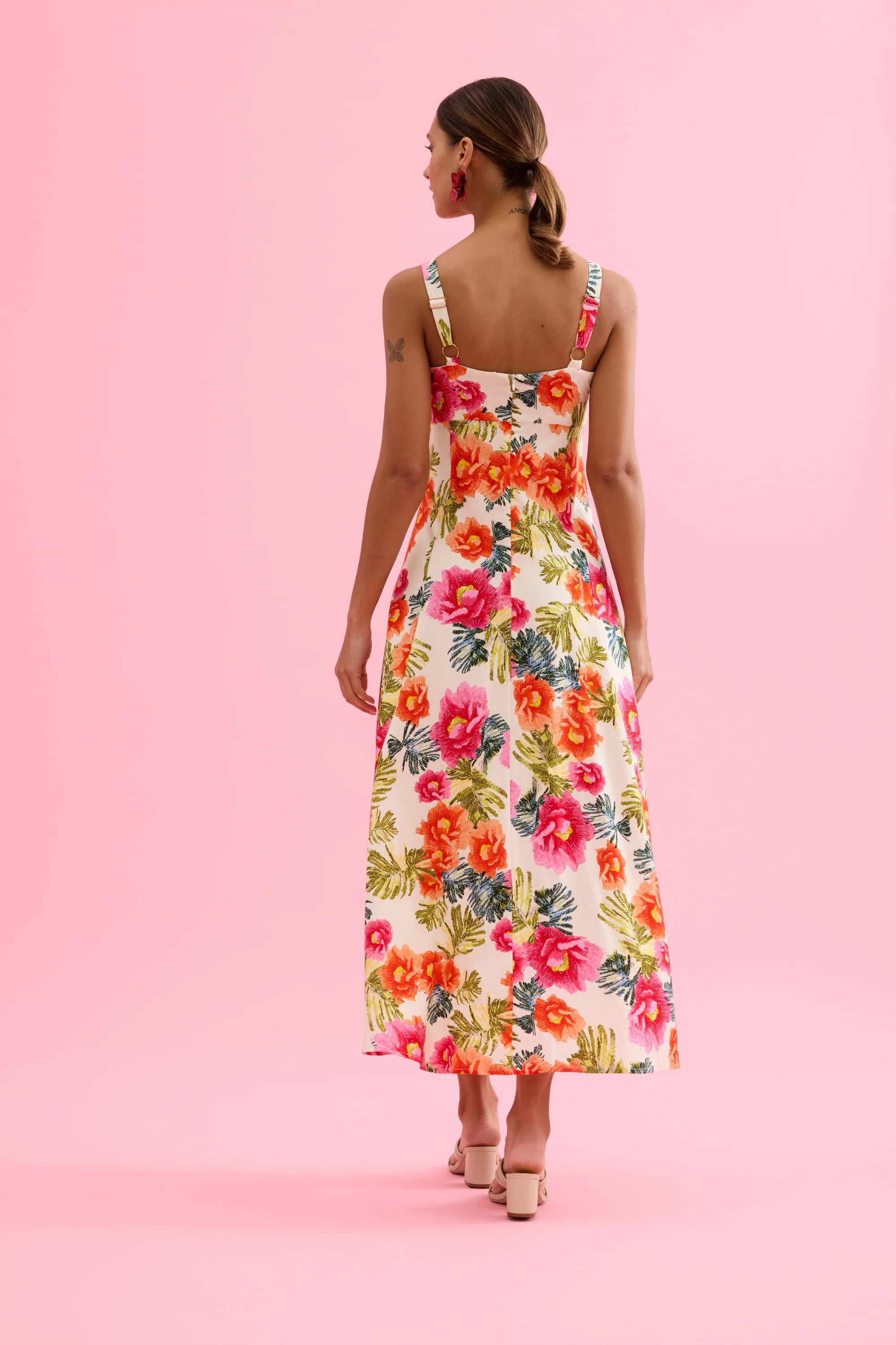 Robe longue fleurie Ă bretelles - Image 3