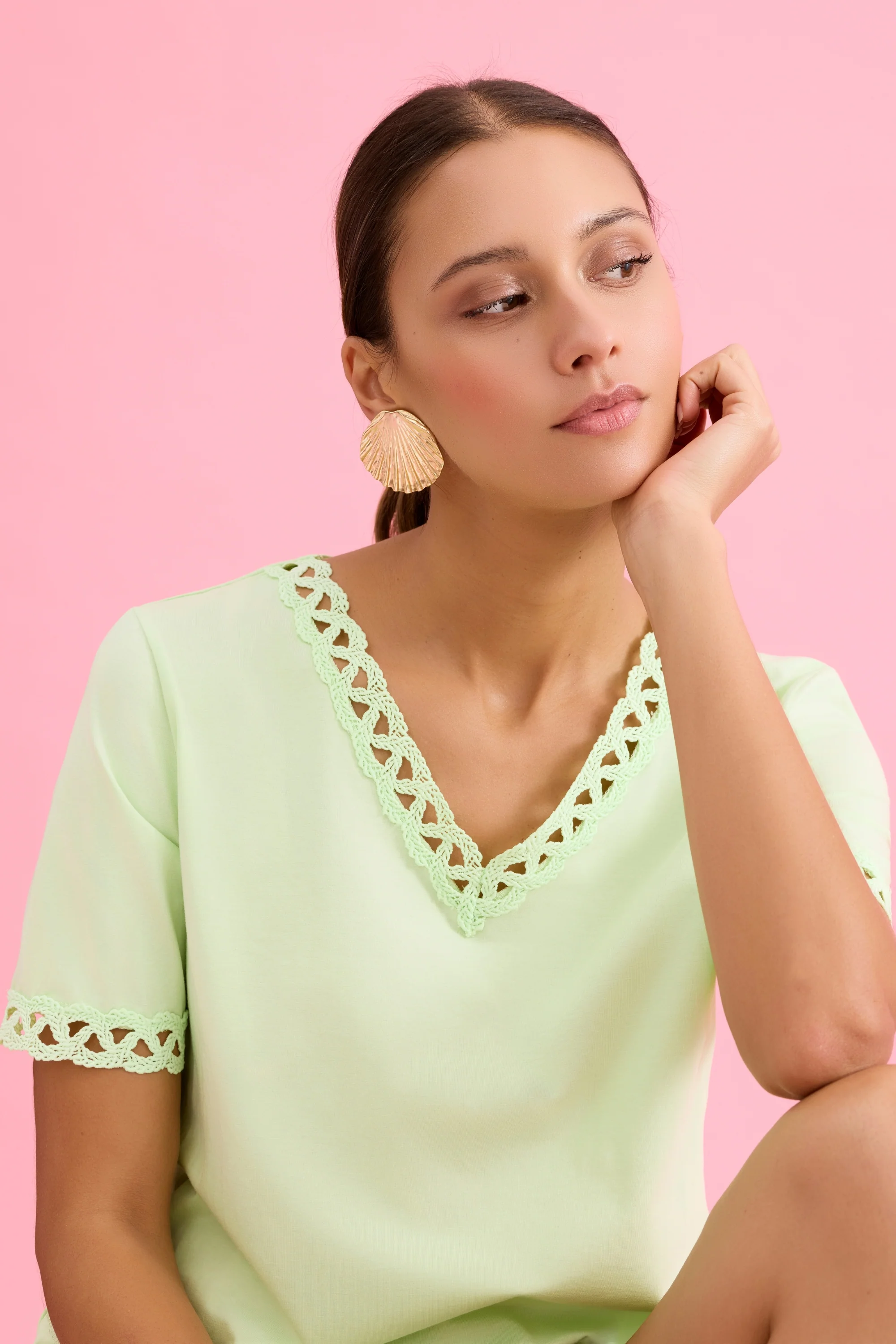 T-shirt col V détails dentelle - Image 5
