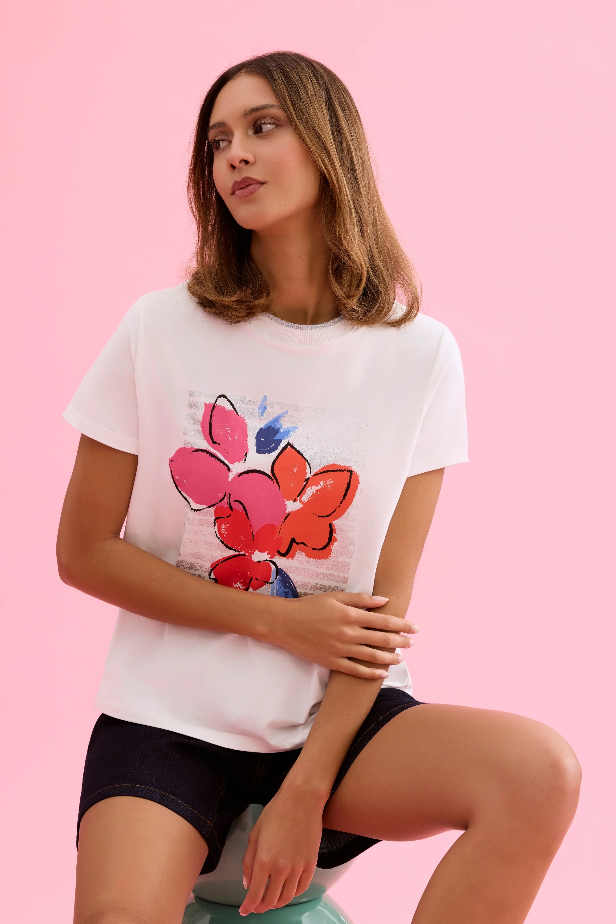 T-shirt imprimé fleurs artistiques - Image 3