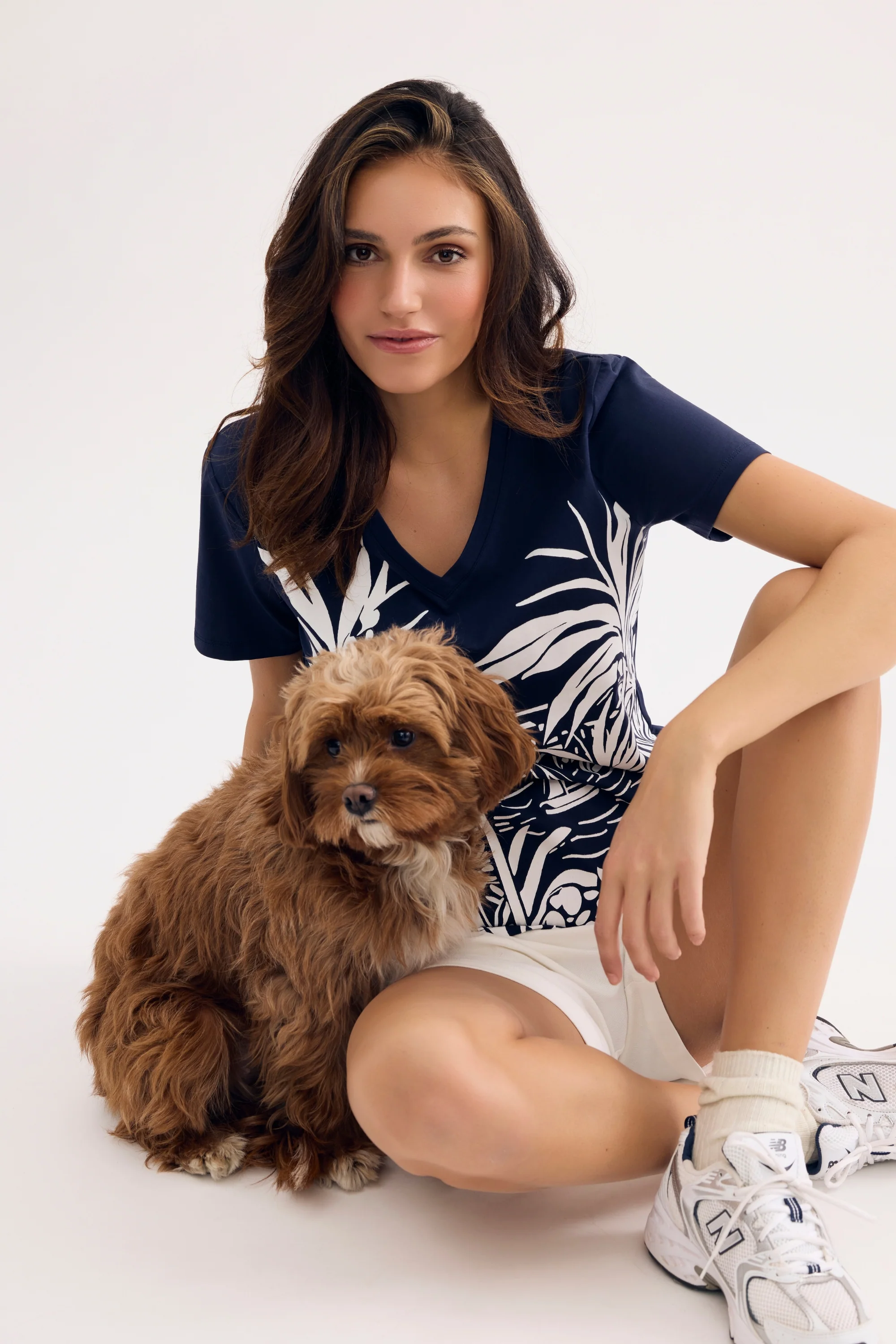 T-shirt imprimé tropical col V