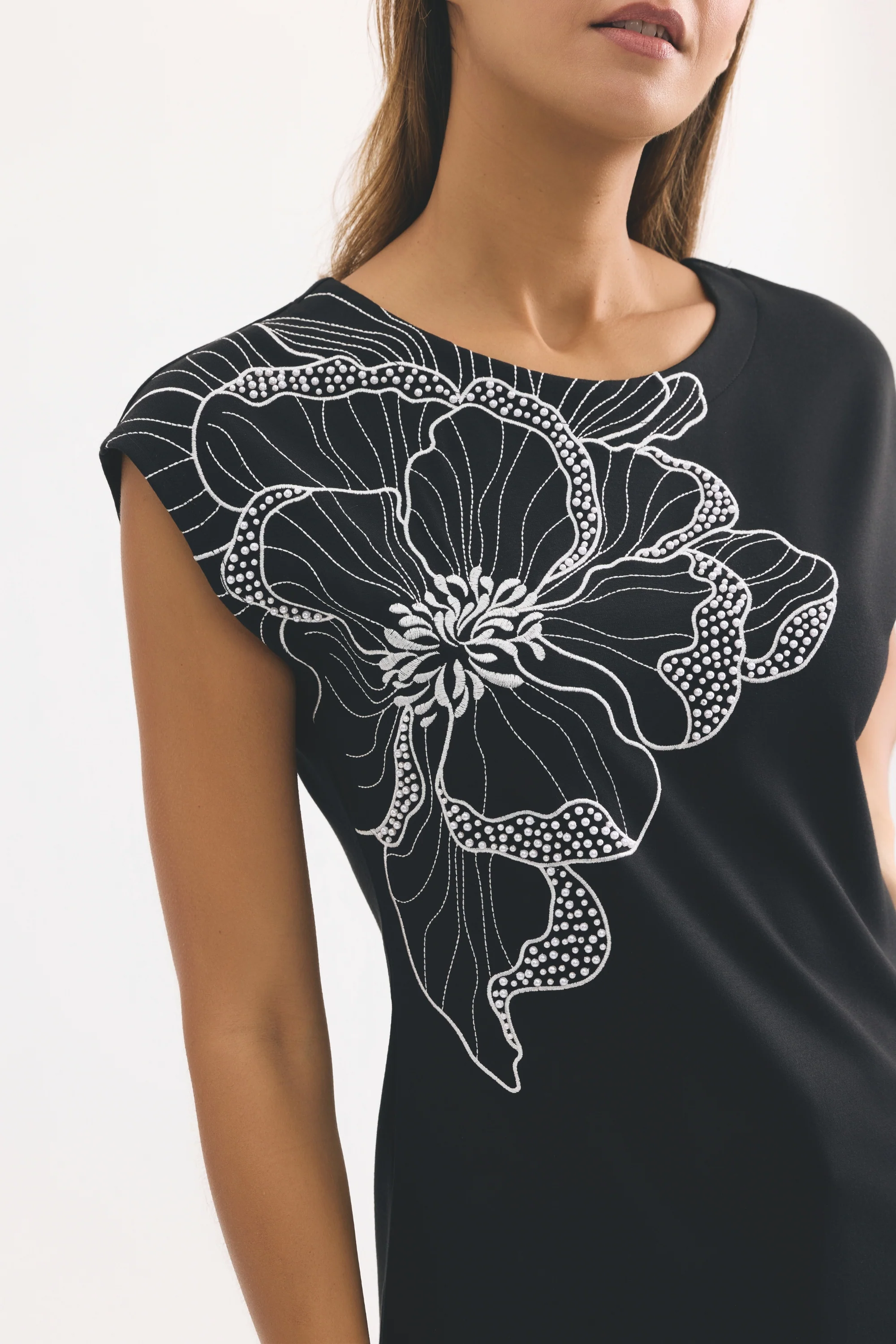 T-shirt motif fleur graphique - Image 5
