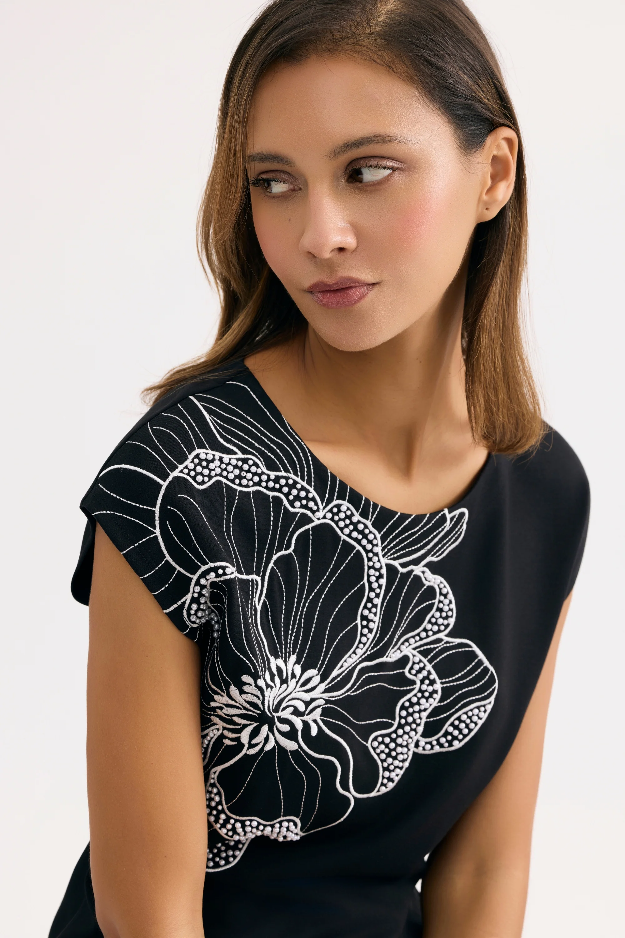 T-shirt motif fleur graphique - Image 6
